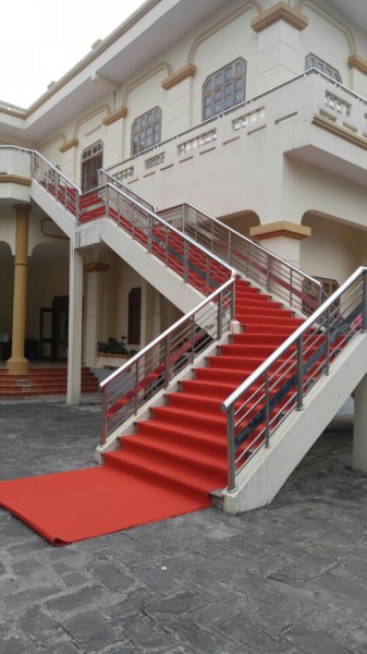 Thảm công trình cầu thang